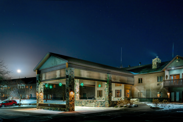 michigan-lodges-sitting-room
