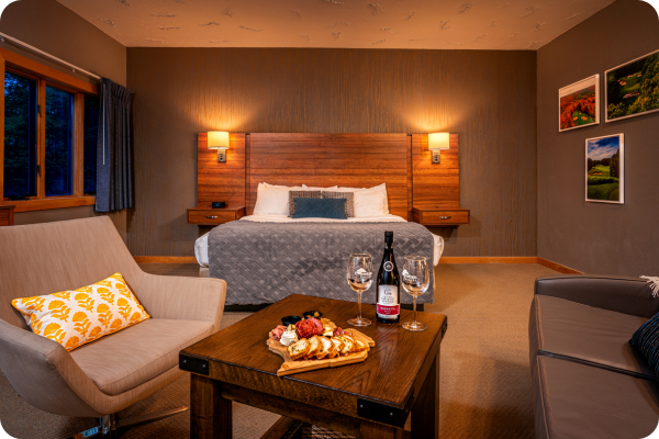 treetops-winter-lodging-cozy-2025